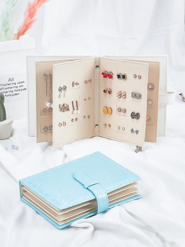 Earring storage album