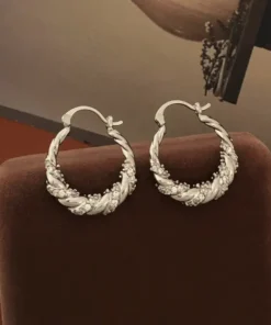 Zirconia twist earrings